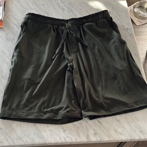Eddie Bauer Men's Dark Green Athletic Shorts